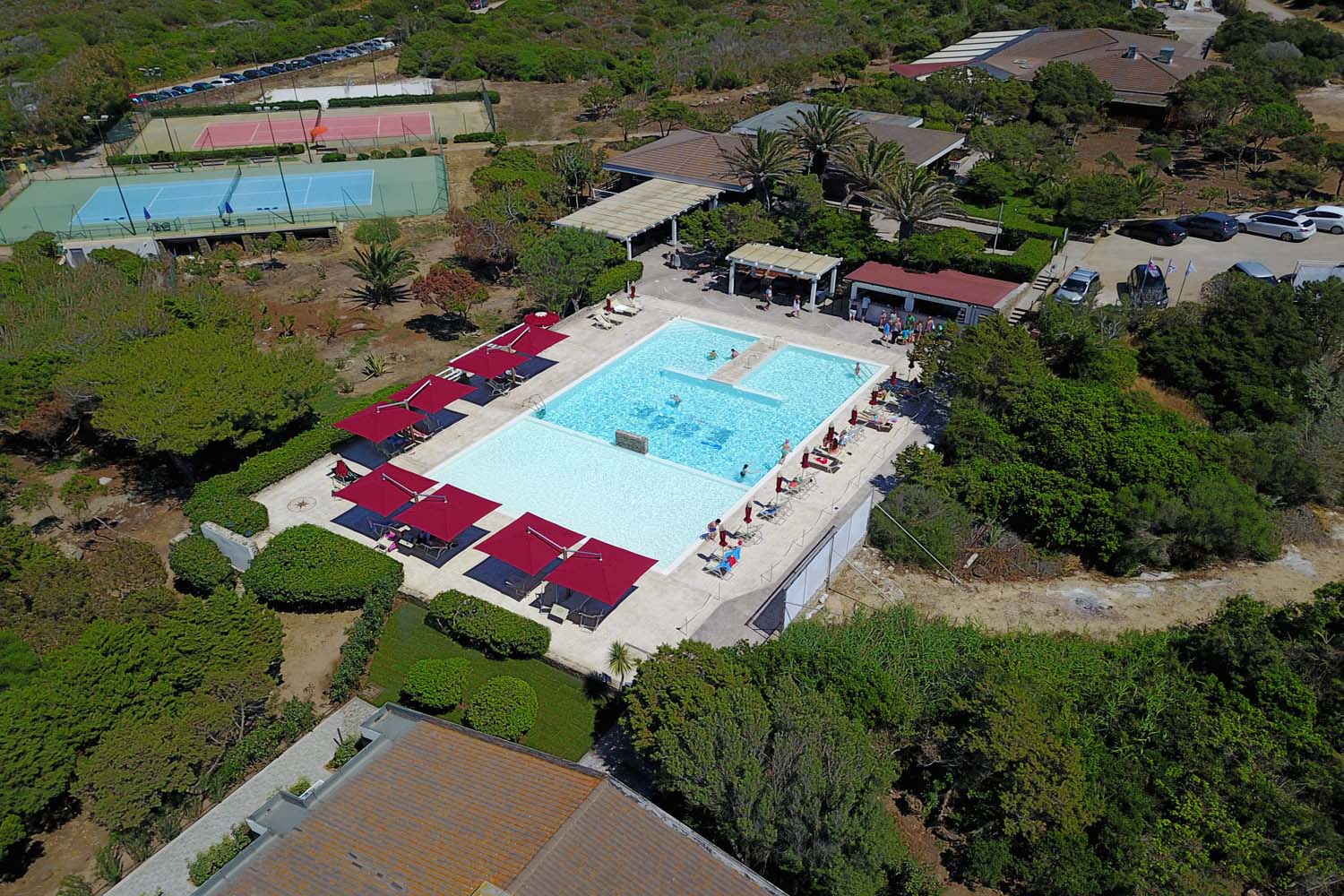 Hotel-Sporting-Stintino-Piscina-dallalto