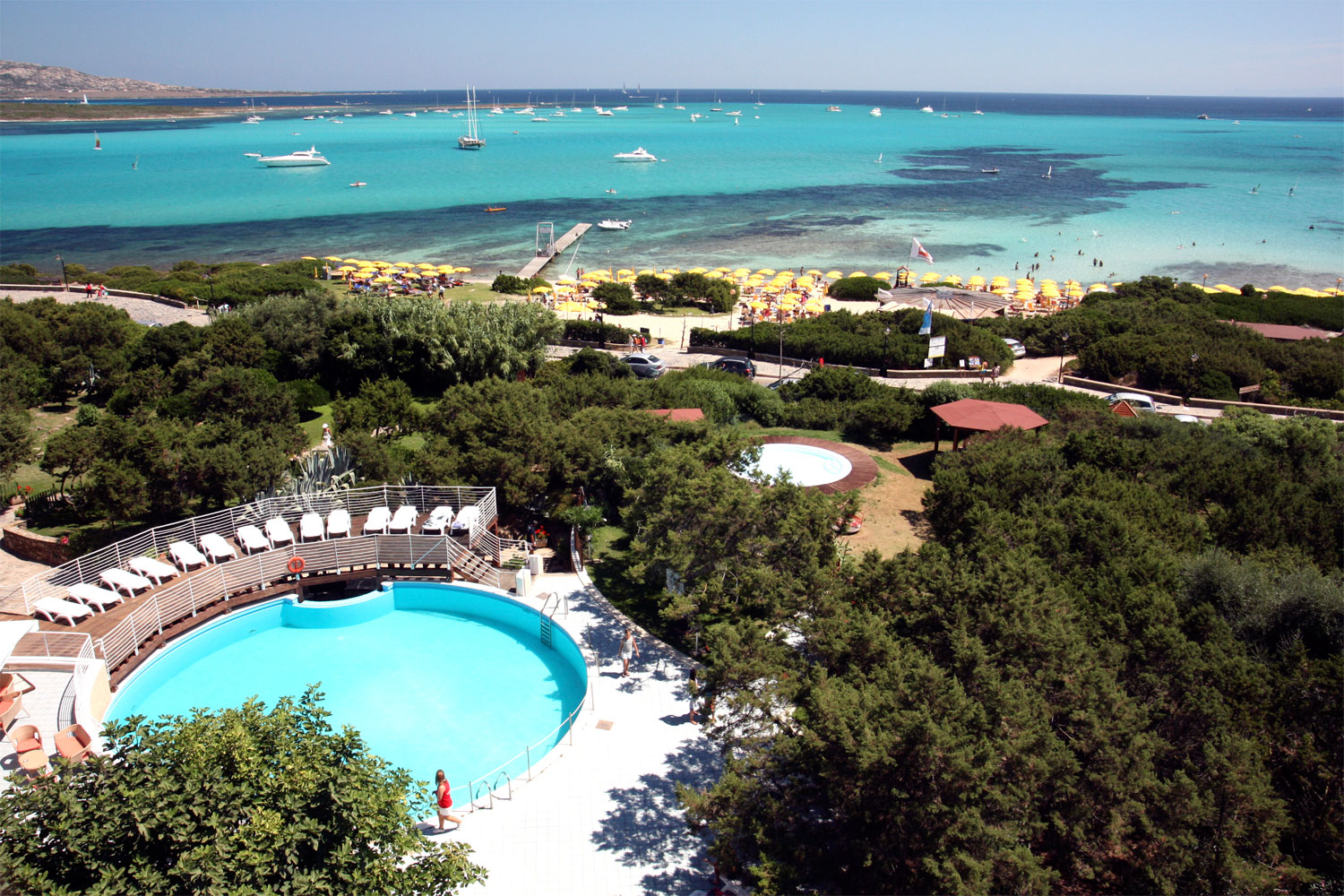 Piscina Hotel Roccaruja Stintino